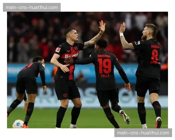 勒沃库森3-0完胜门兴,继续以不败战绩领跑积分榜 勒沃库森3-0完胜门兴,继续以不败战绩领跑积分榜